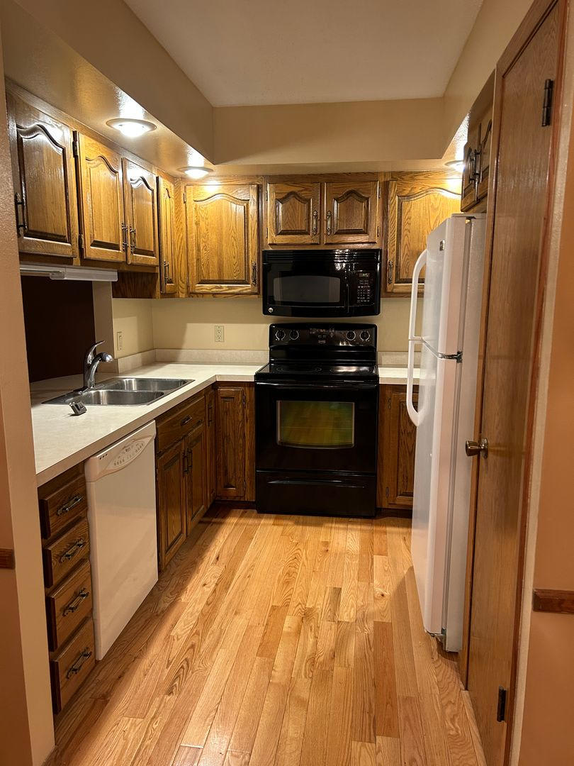 Quaint 2 bedroom Condo for Rent