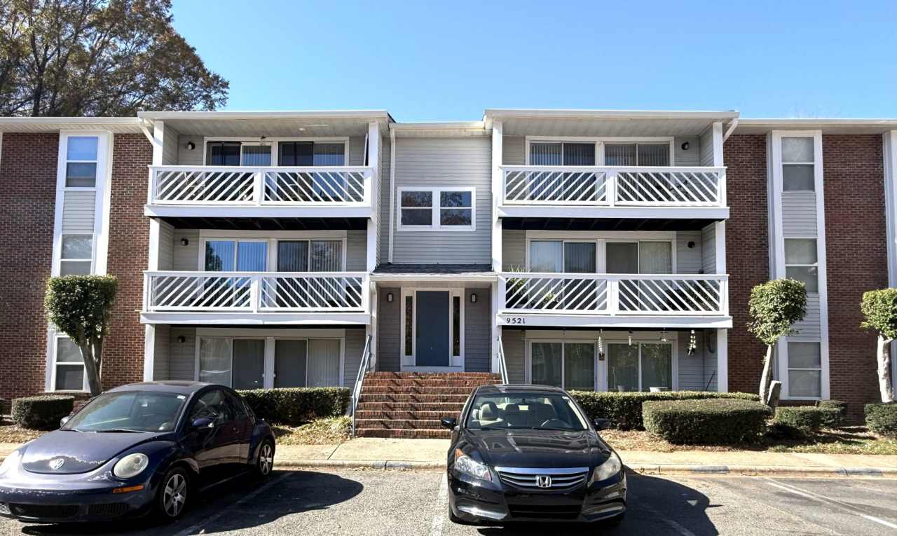 University Area Condo, 2 bd, 2bth