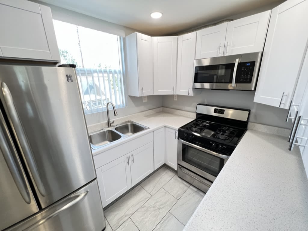 132 South Lemon Avenue