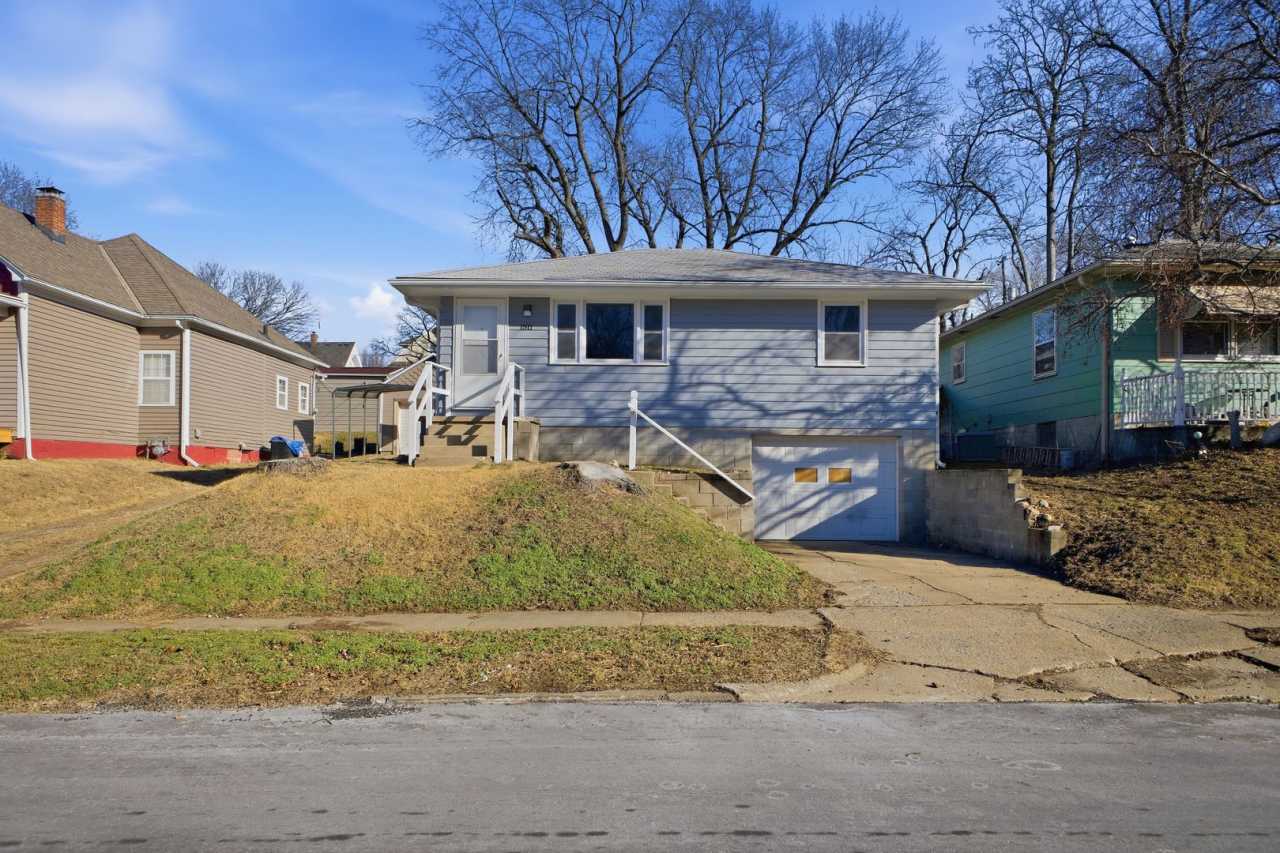 Move-In Ready 2 Bedroom Home with Basement Garage