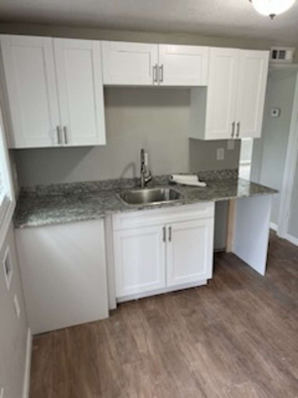 2-Bedroom Apartment for Rent - Perfect Location, Great Price!