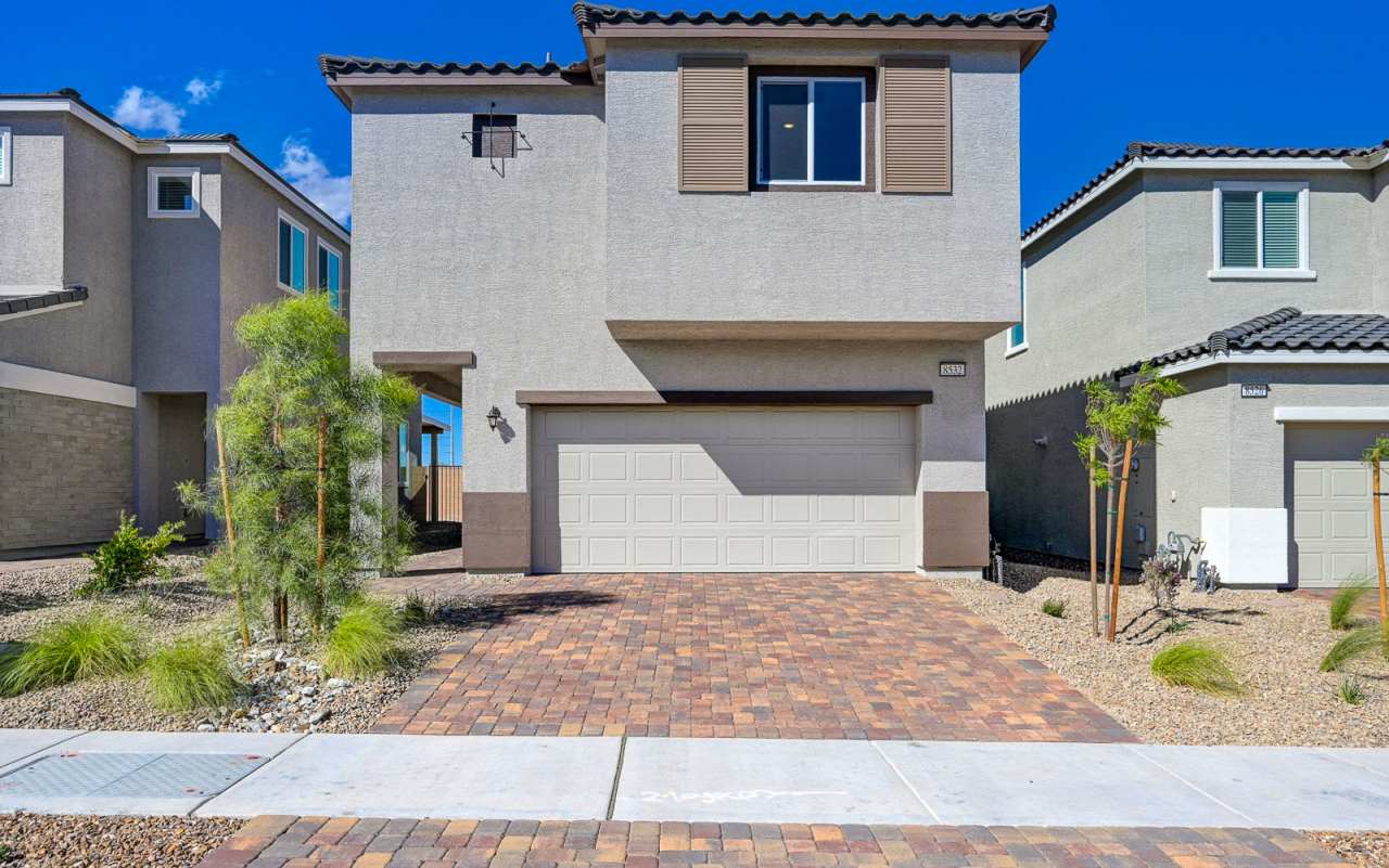 8532 West Agate Avenue