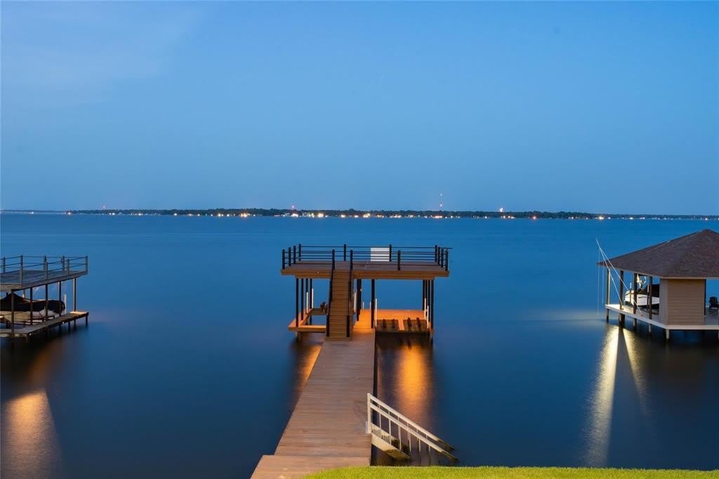 85 Isle Of View Drive