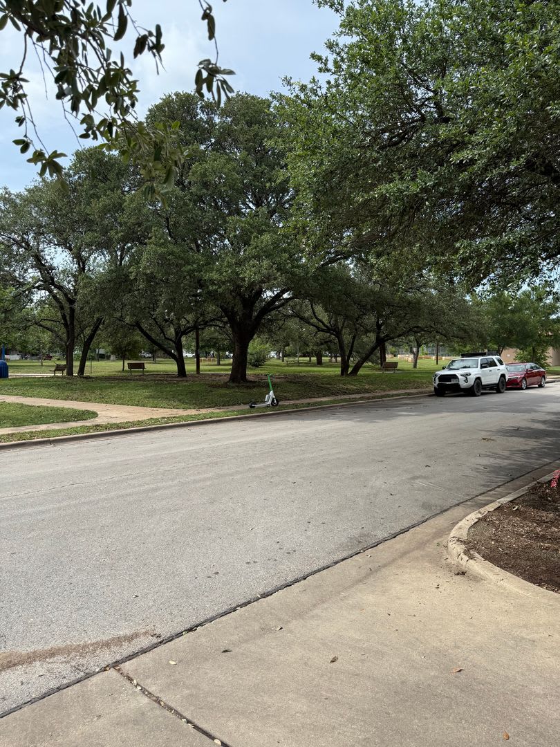 Updated 1 bedroom with gas cooking, No carpet, Amazing neighborhood. Ramsey park across the street. On Site community laundry. Move in now.