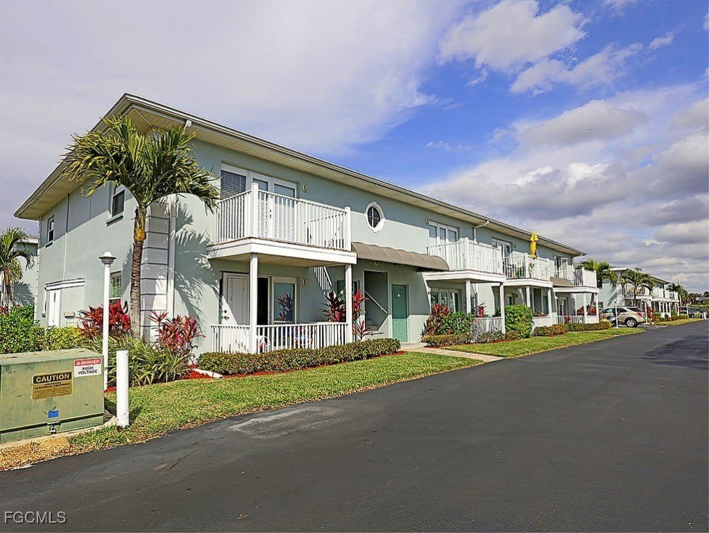 3336 N Key Drive unit: J8