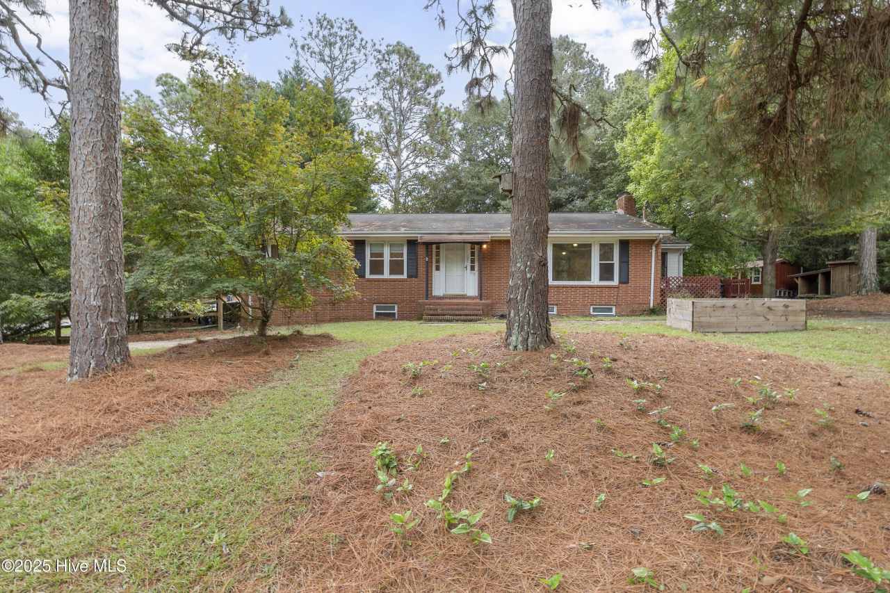 555 N Leak Street unit: B