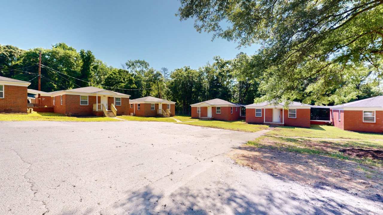 Two bedroom apartment for $1199 per month ~5 minutes from the Airport in a quaint and quiet community!