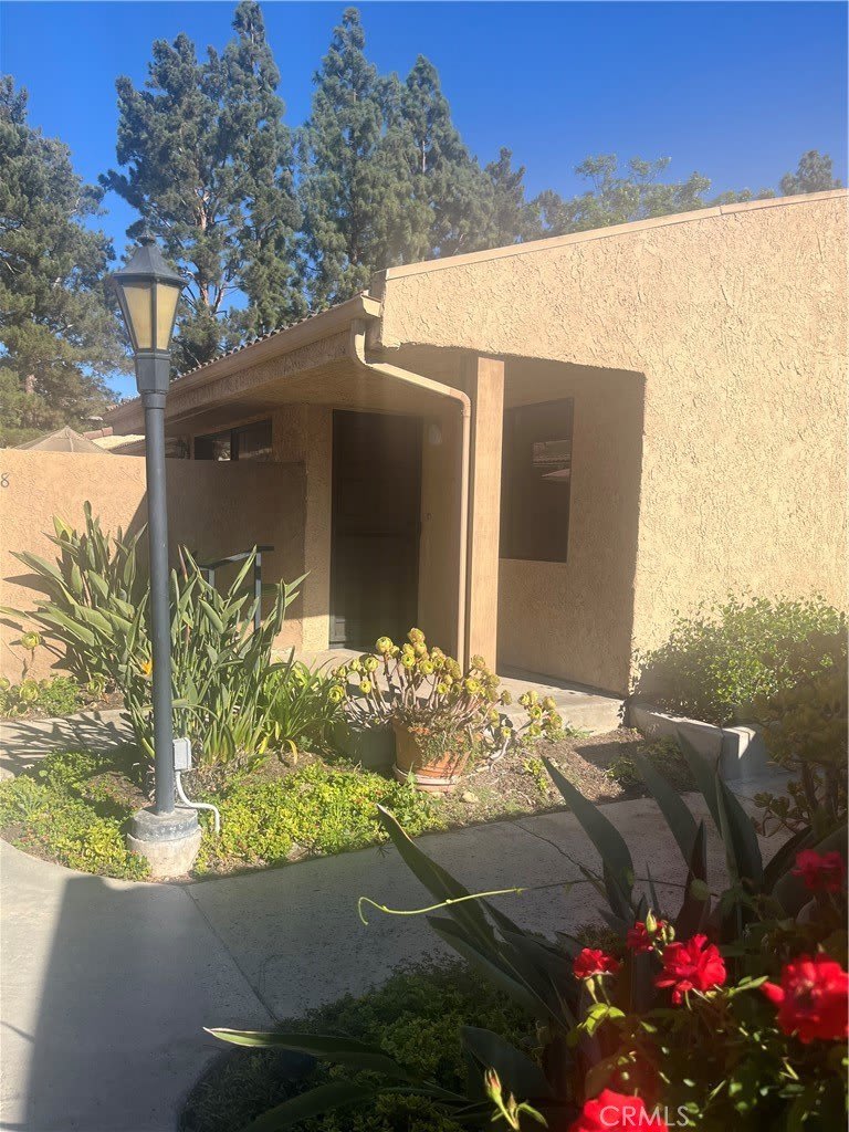 4708 Lakeview Avenue