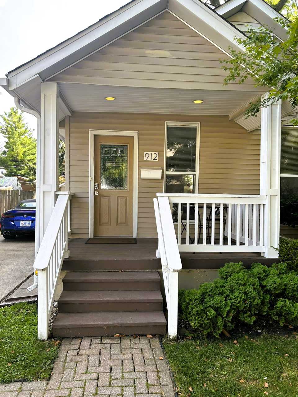 912 Humphrey Ave