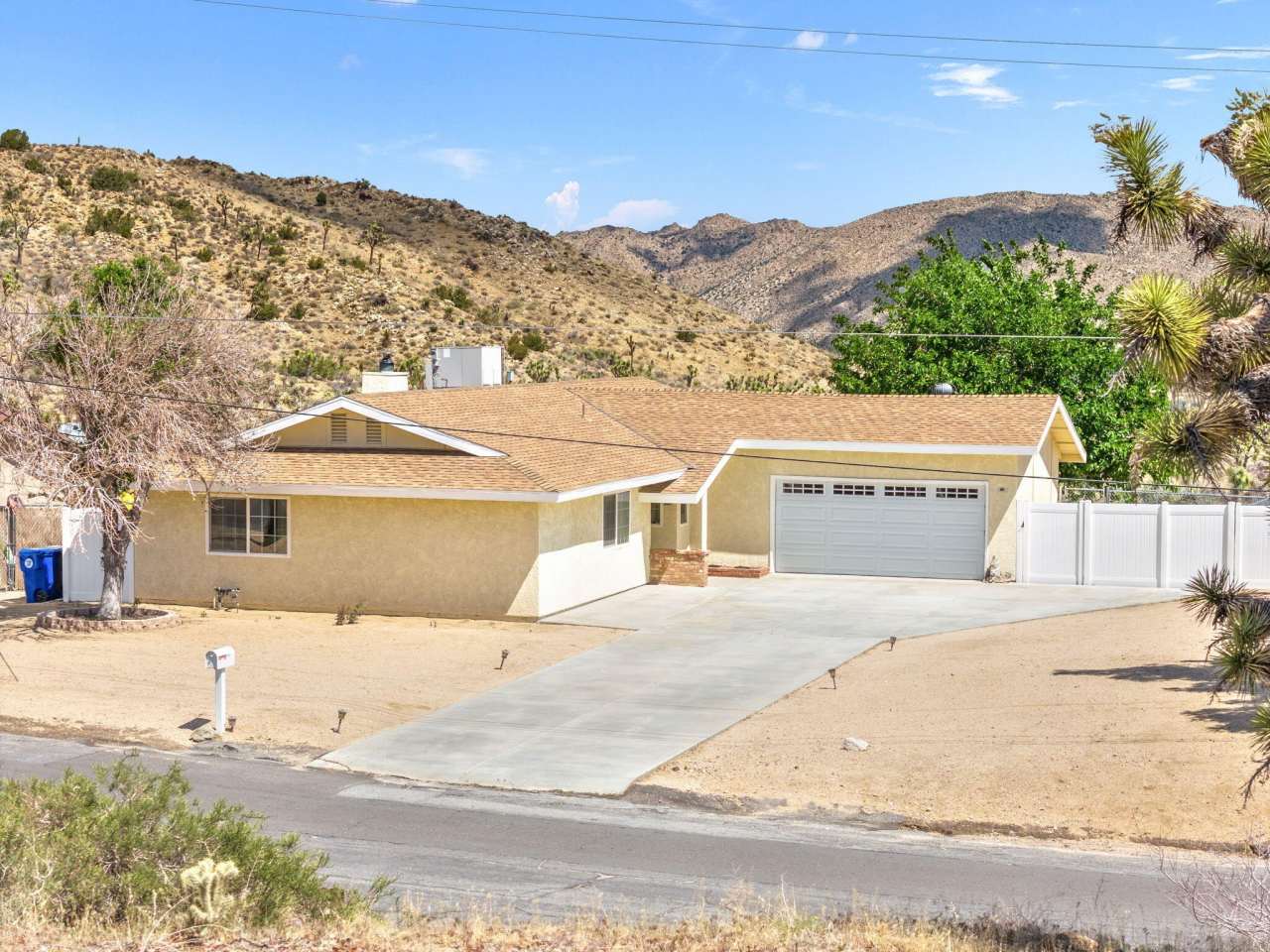 56034 Desert Gold Drive