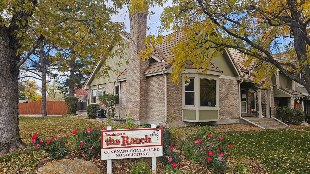 Spacious Townhome with Finished Basement in Westminster