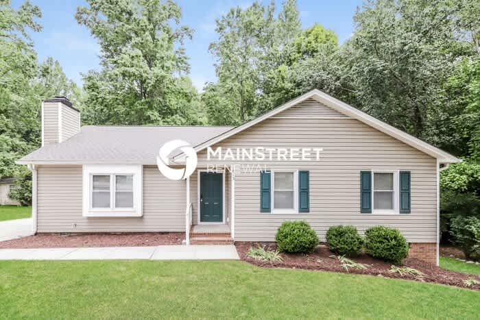 1815 Rivertrace Point