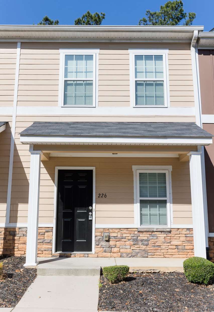 Adderman Point- 2 bed/2.5 bath Apartment