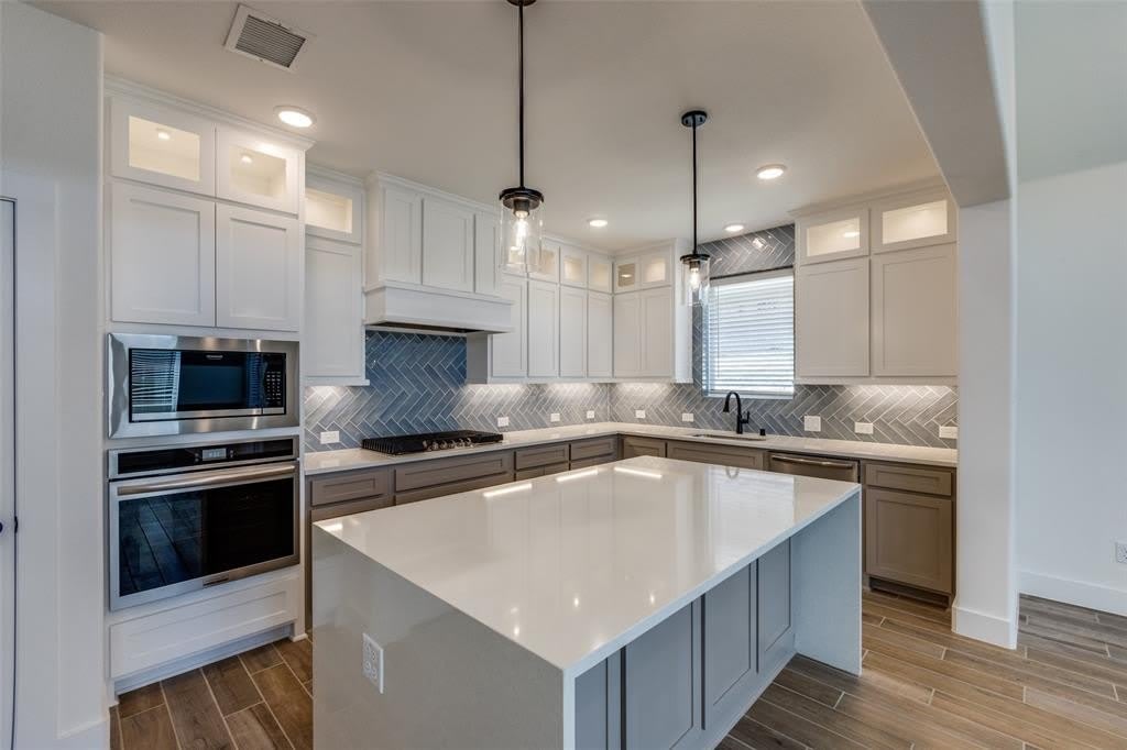 6204 Mulberry Creek Lane