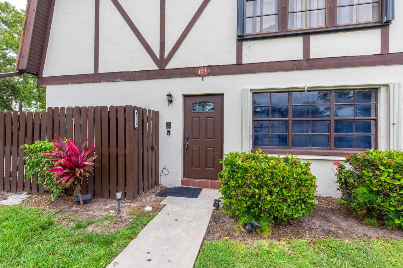 103 Weybridge C Circle