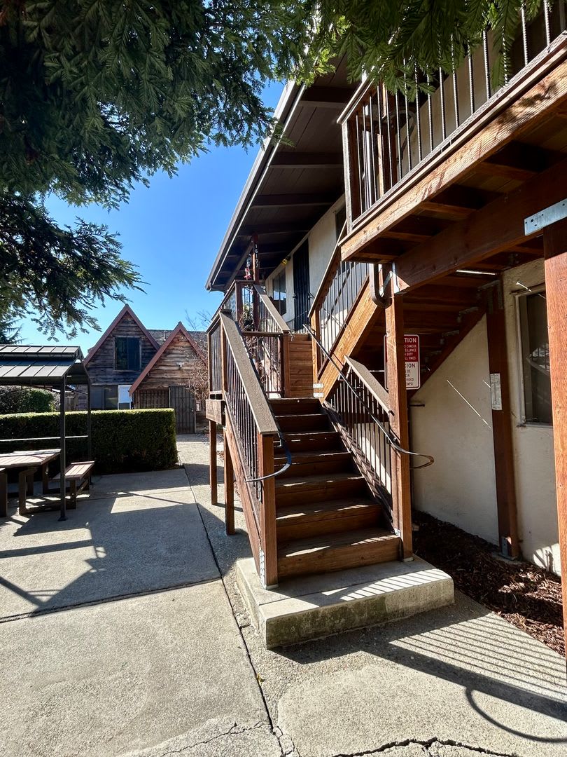 Updated San Leandro apartment!