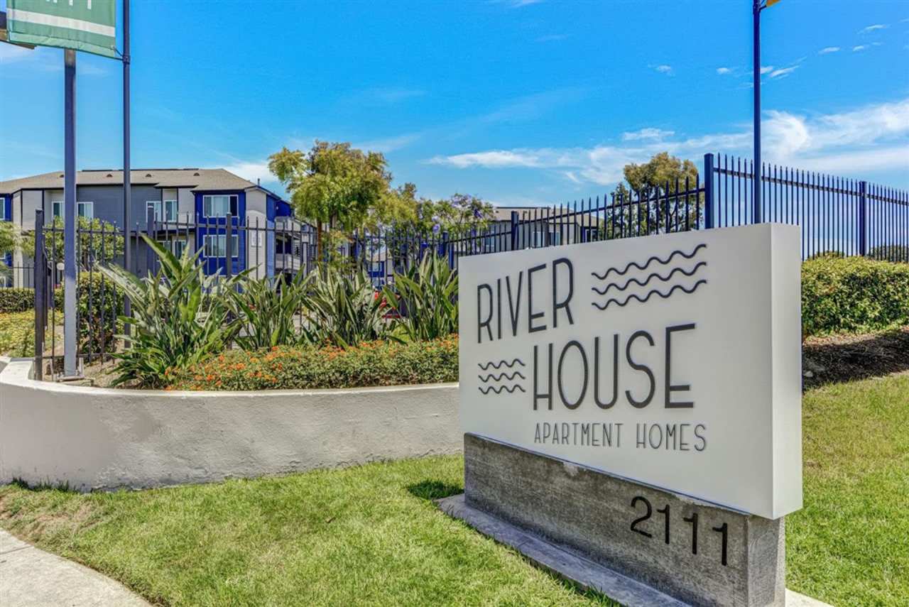 River House Apartments