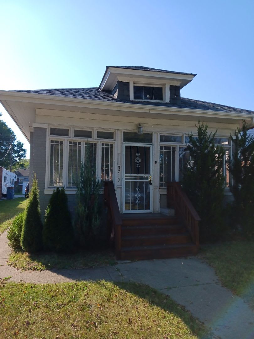 2 Bedroom Home in West Glen Park