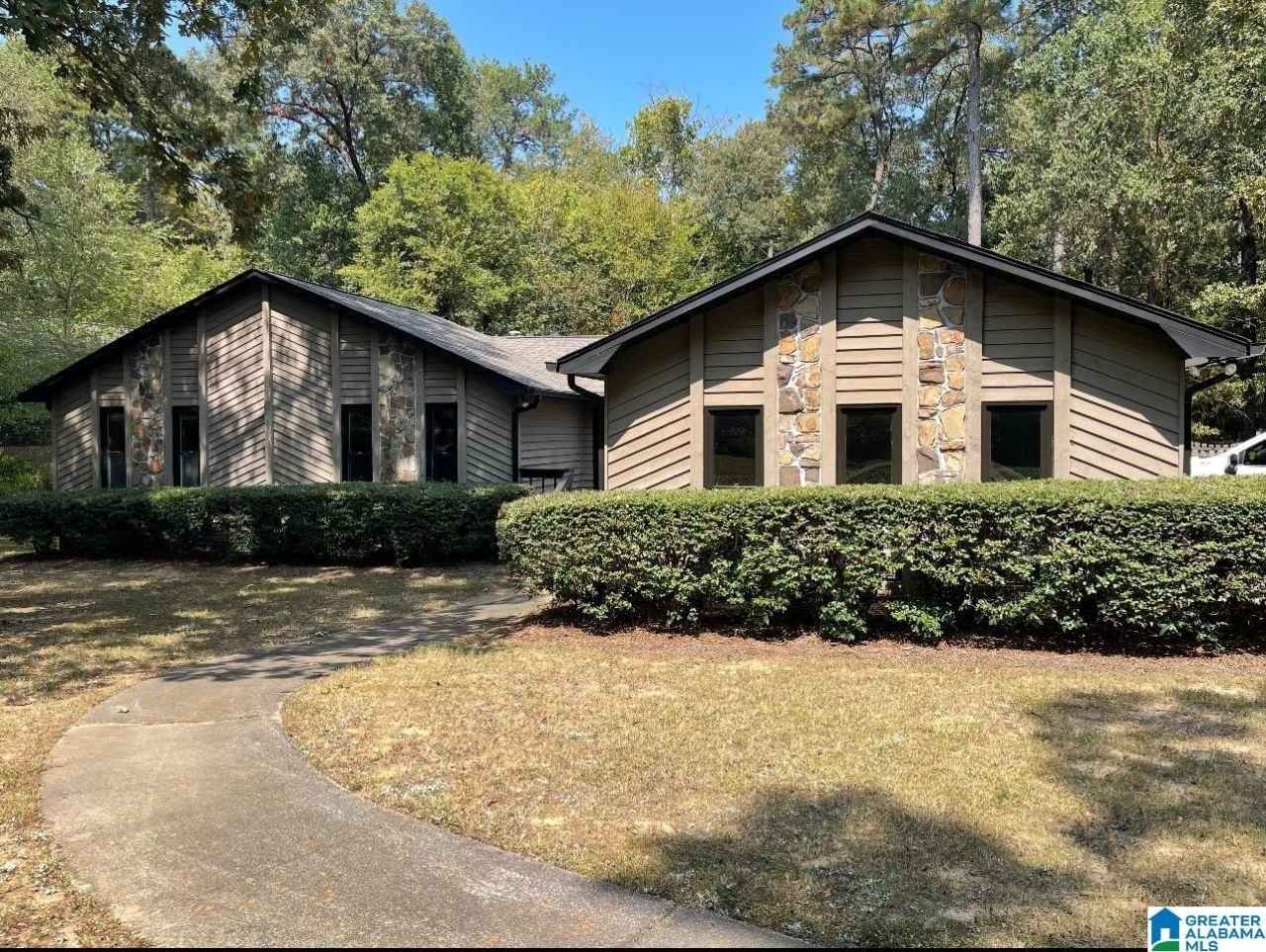 2001 SHADOWOOD COURT