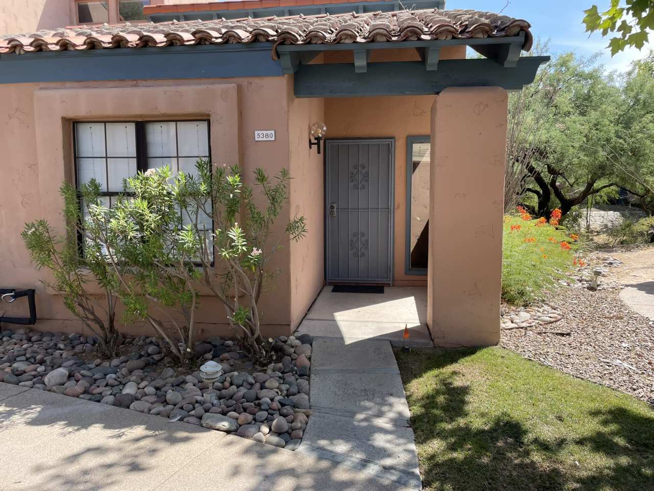 5380 N Calle Del Rocio