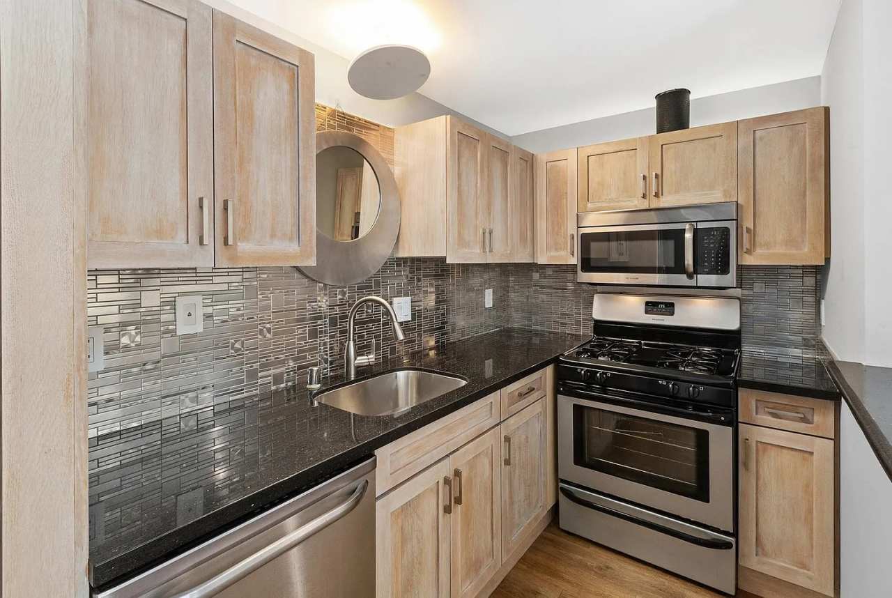 1255 California St Unit 103