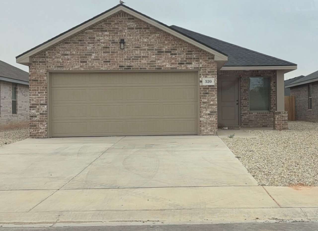 New Construction 3 bed / 2 bath in Elm Meadows