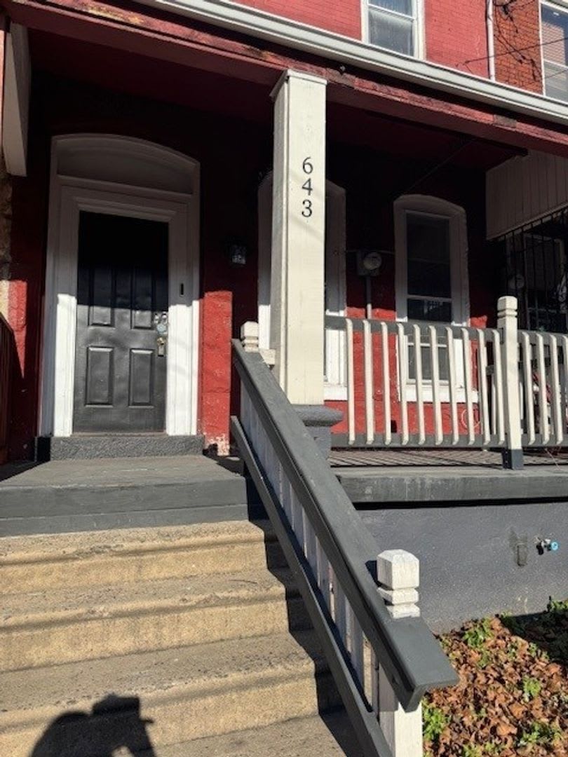 Spacious 5BR House in Camden