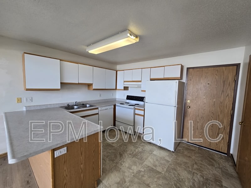 64 Miller Avenue Southwest #15