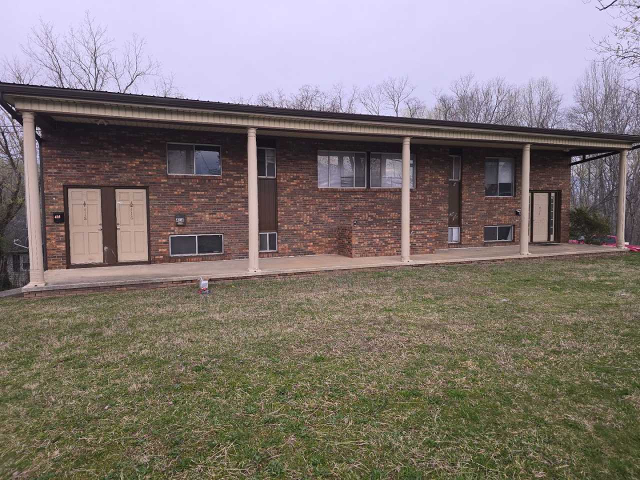 Oak Ridge 37830 - 1 Bedroom, 1 Bath Apartment - Contact Lisa Vineyard and Shannon Russell (865) 216-9334
