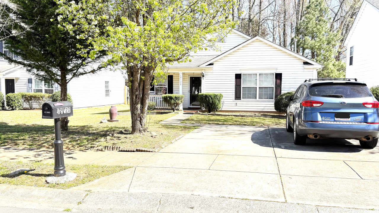 12128 Stewarts Crossing Drive