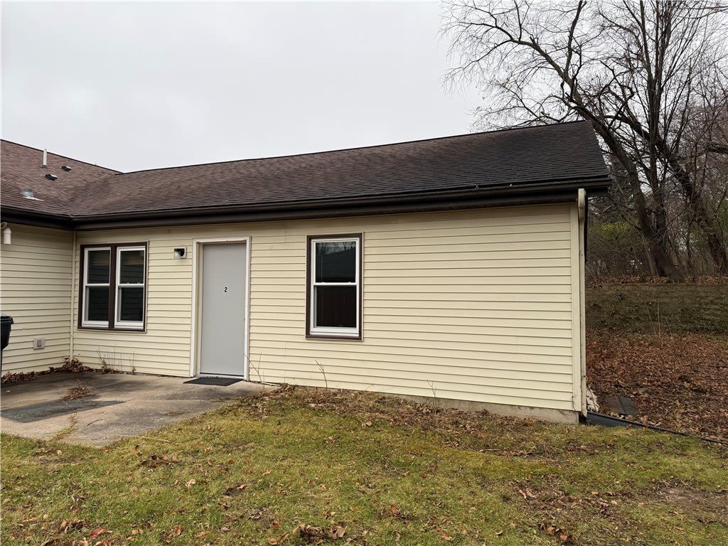 538 Woodridge Court unit: 2