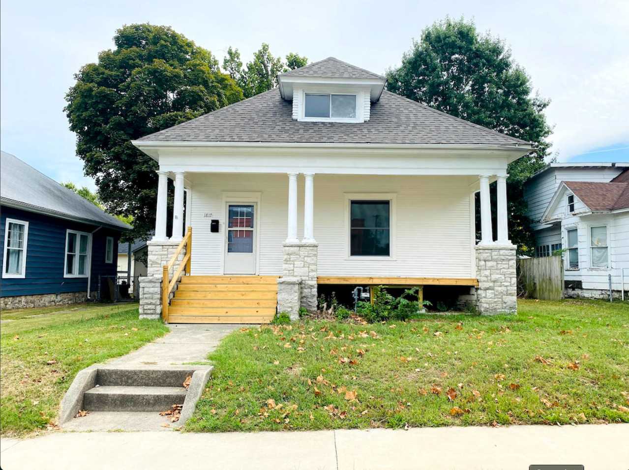 COMING SOON: Spacious 3 Bedroom 2 Bathroom Home with Fenced Backyard!!