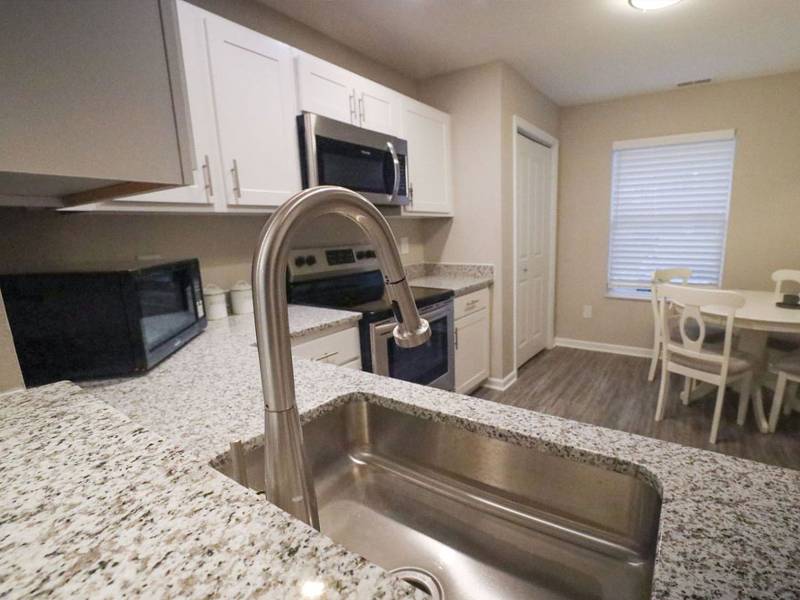 Fairfield Lakes Townhouses