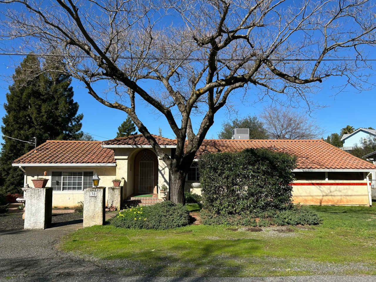 38 Wahoo Ave., Oroville - Fully Furnished w/Solar!! Corporate Rental!!