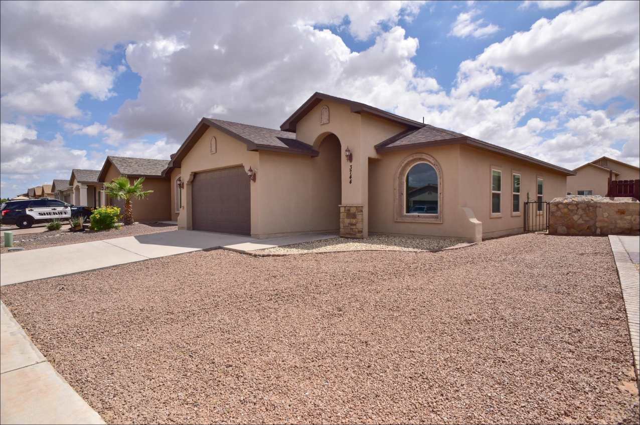 3744 Loma Adriana Drive