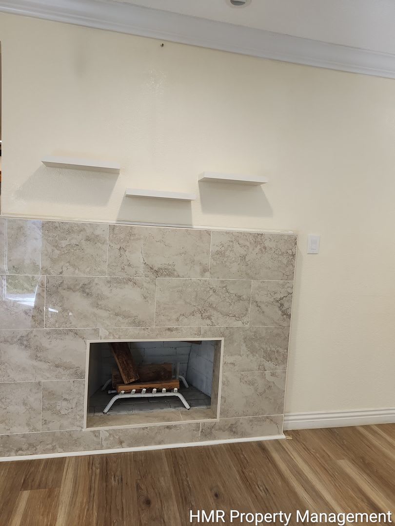 MOVE IN SPECIAL - Charming Single-Story Home