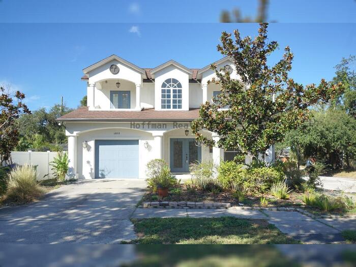 1002 West Lemon Street