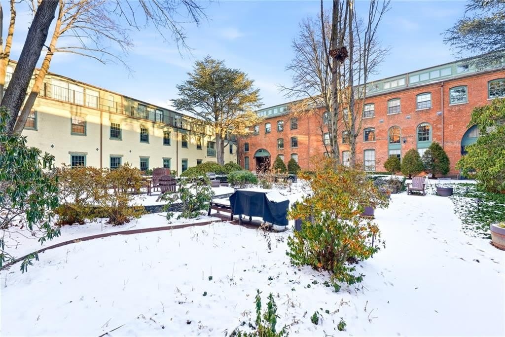 555 S Water Street unit: 218