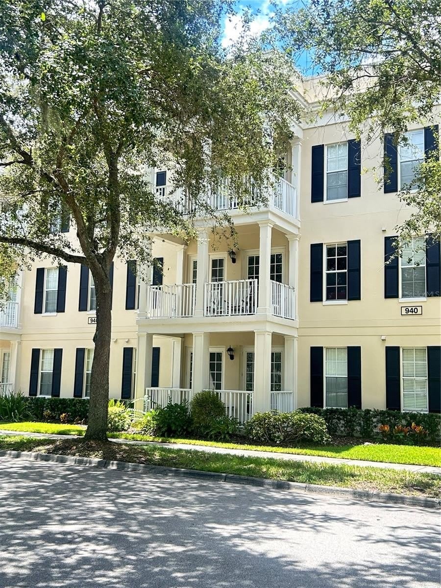 940 SPRING PARK STREET