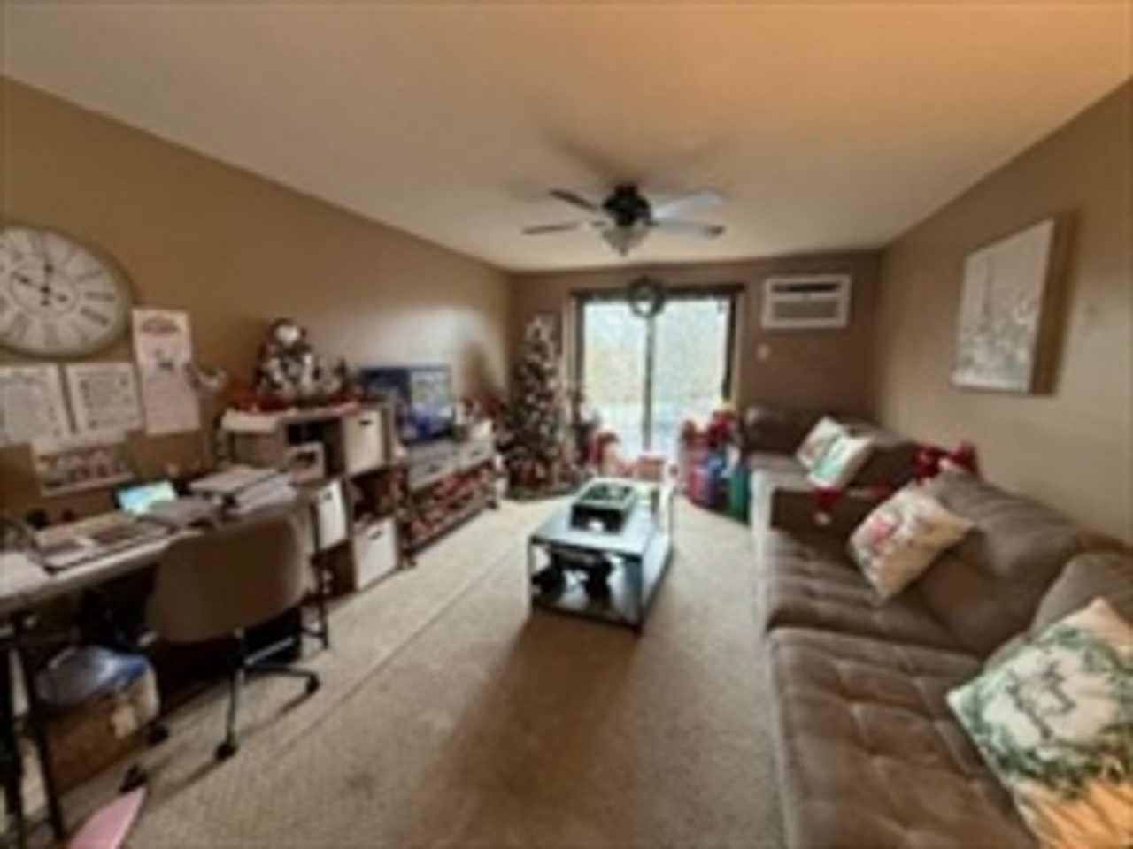 Modern Comfort Meets Convenience in This Stylish Franklin Condo