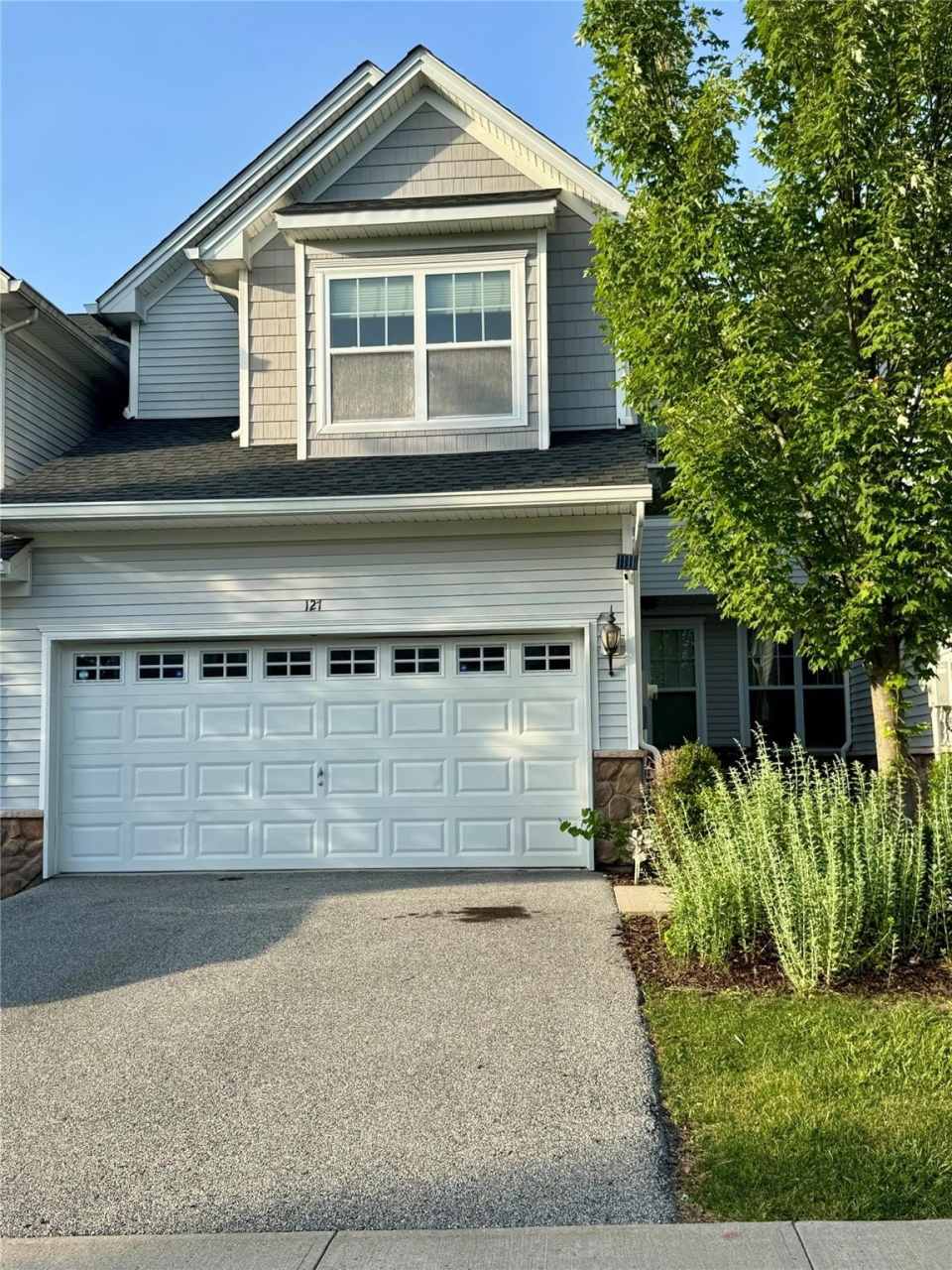 127 Meadow View Drive