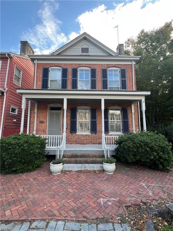 413 Washington Street
