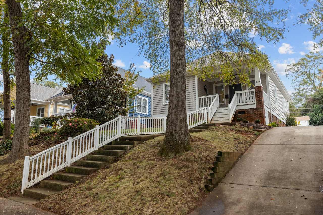 809 Woodruff Place