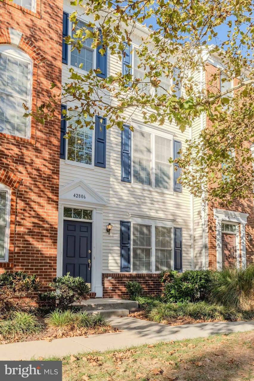 42806 SMALLWOOD Terrace