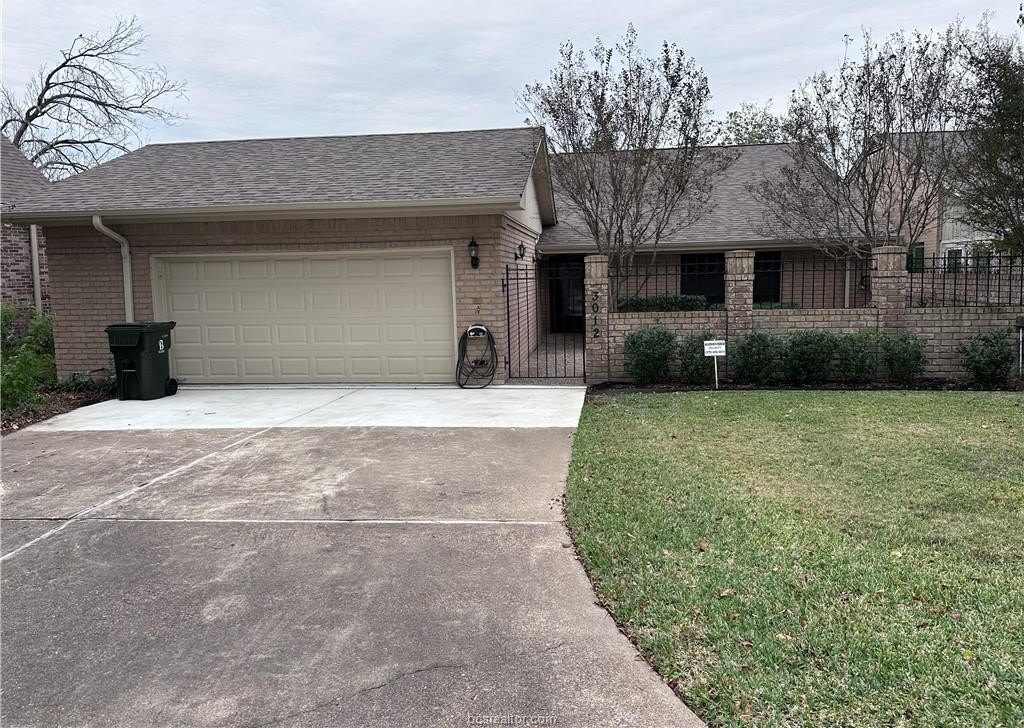 3012 Gleneagles Court