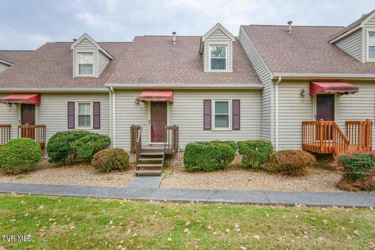 2503 East Lakeview Drive