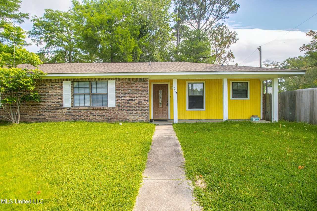 122 Via Don Ray Road