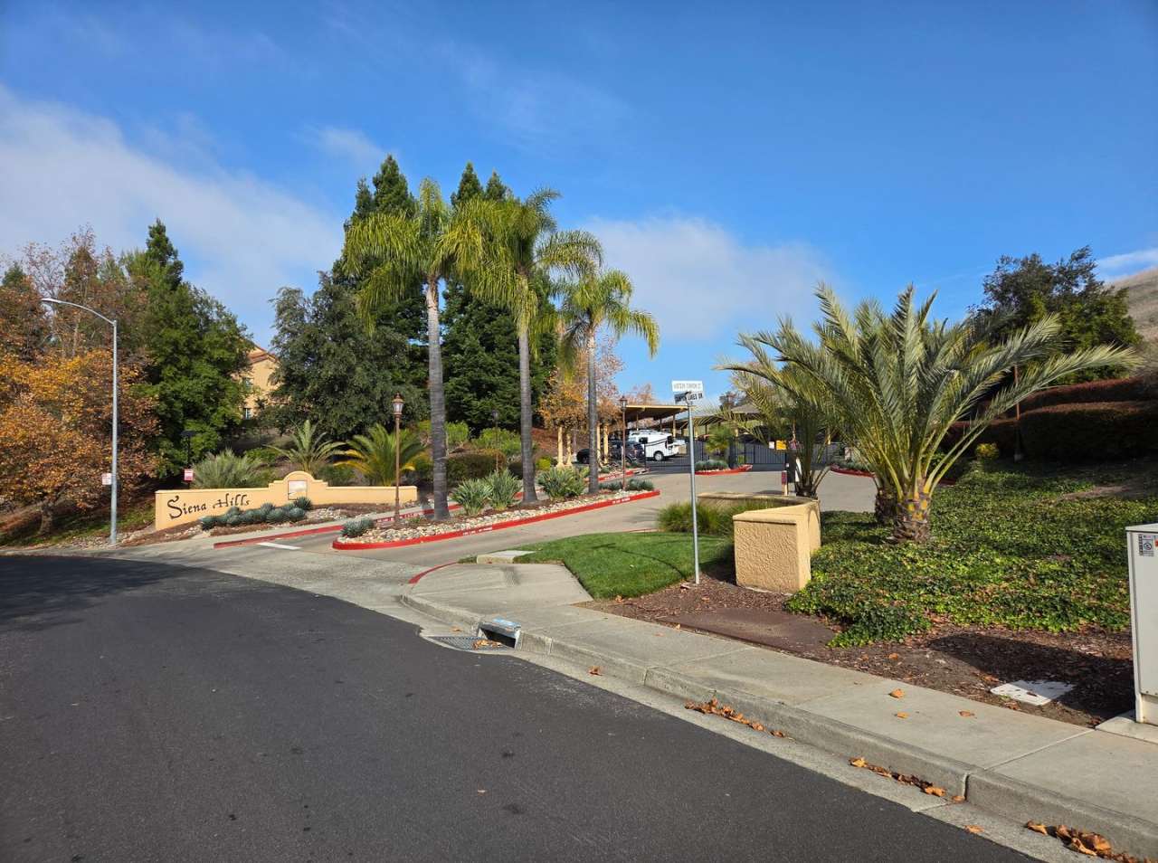 Large 2 Bedroom, 2 Bath Condo in San Ramon