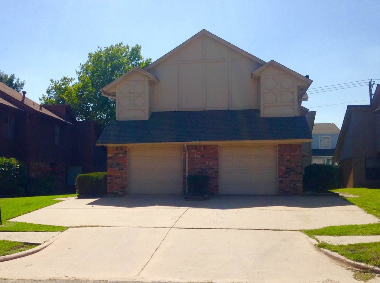 Westside Duplex for Lease near Sooner Mall!!!
