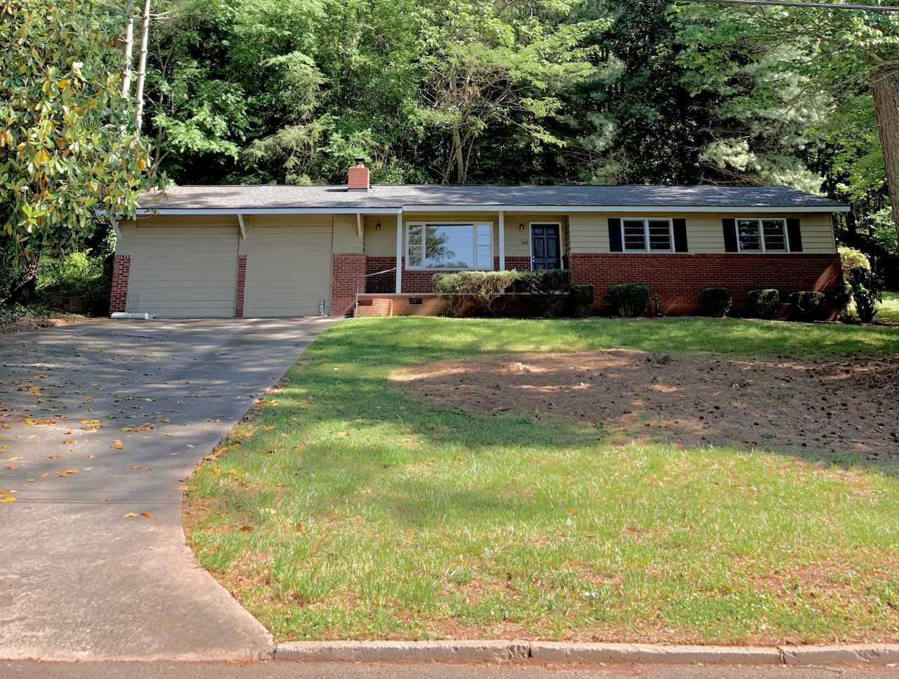 231 Thomas Cir